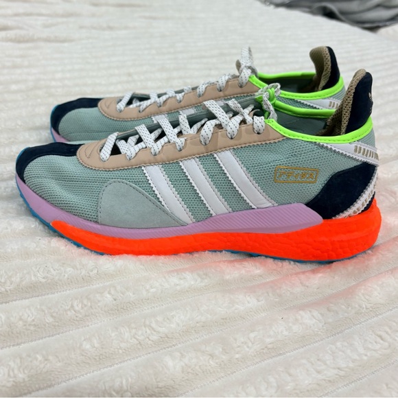 Adidas Pharrell Williams x Tokio Solar Hu sneakers 8.5 - Picture 5 of 9